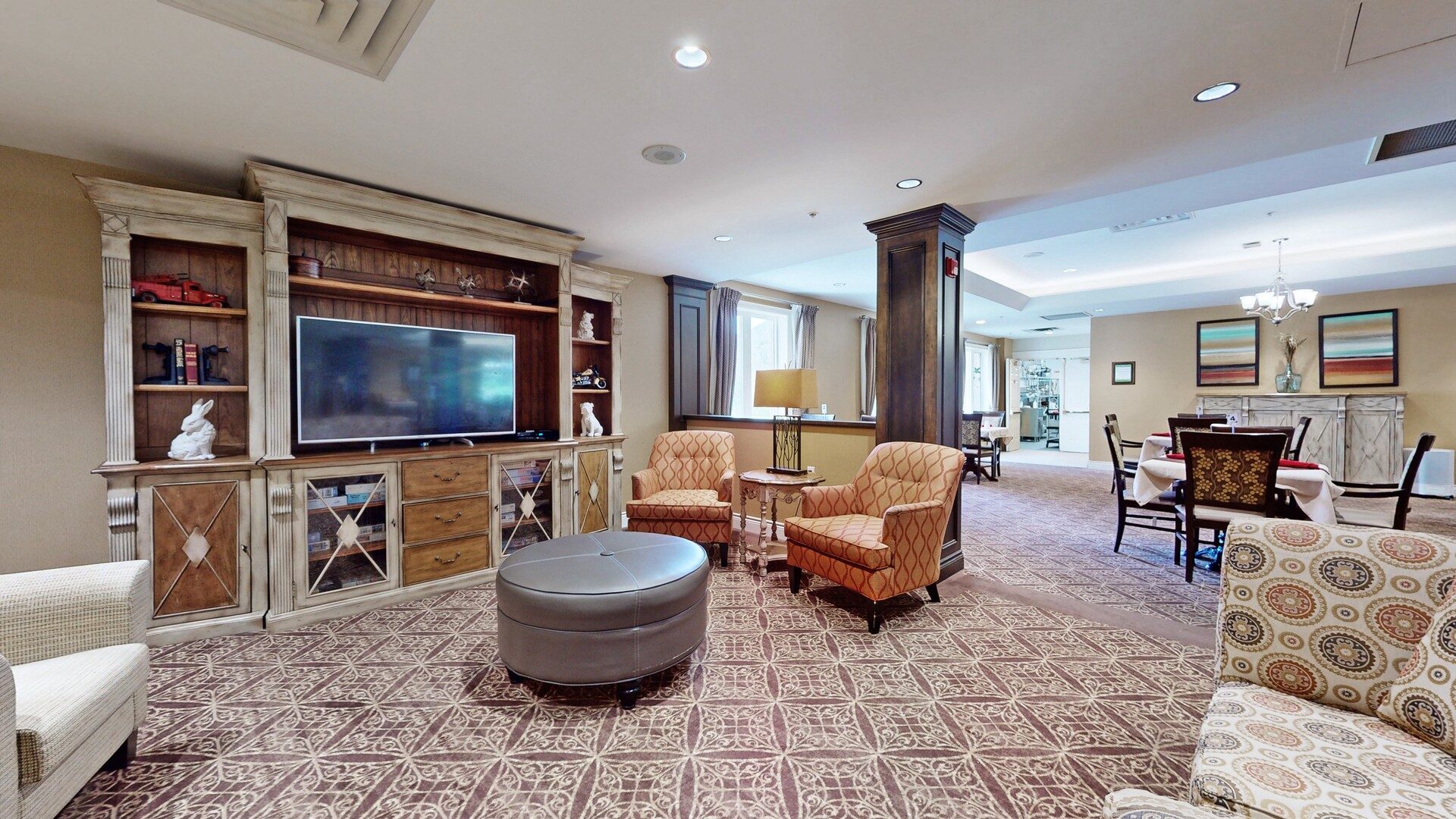 Seasons Clarington lounge space