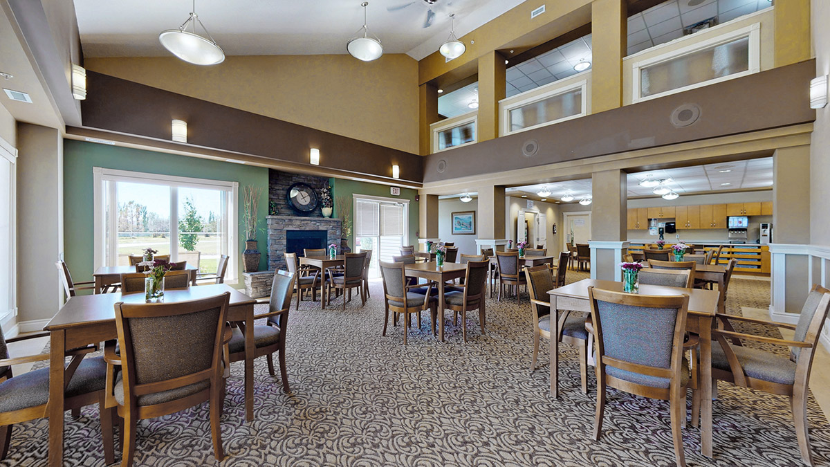 seasons lethbridge gardens dining area