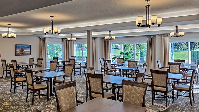 seasons wetaskiwin dining area