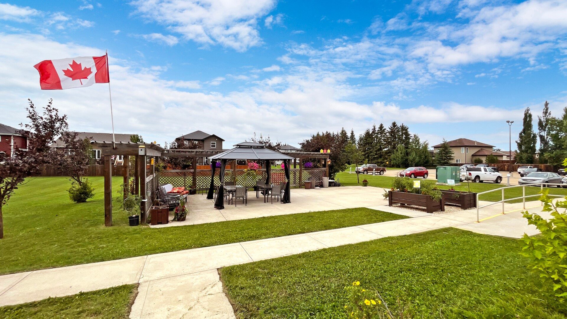 Seasons Ponoka outdoor patio