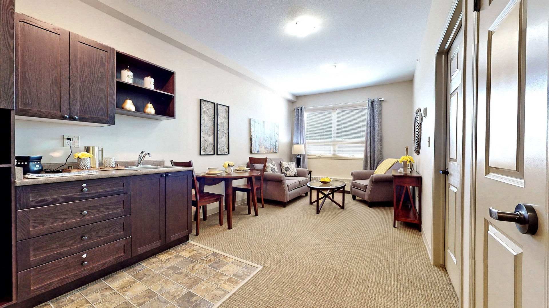 Seasons High River Suite