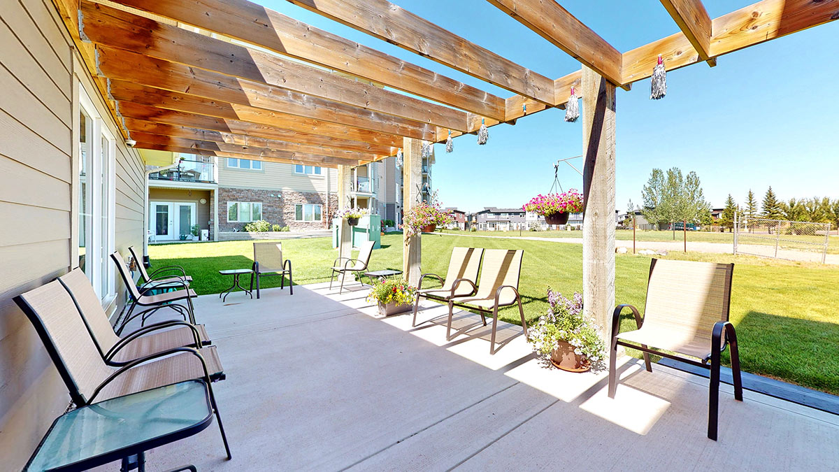 seasons lethbridge gardens outdoor area