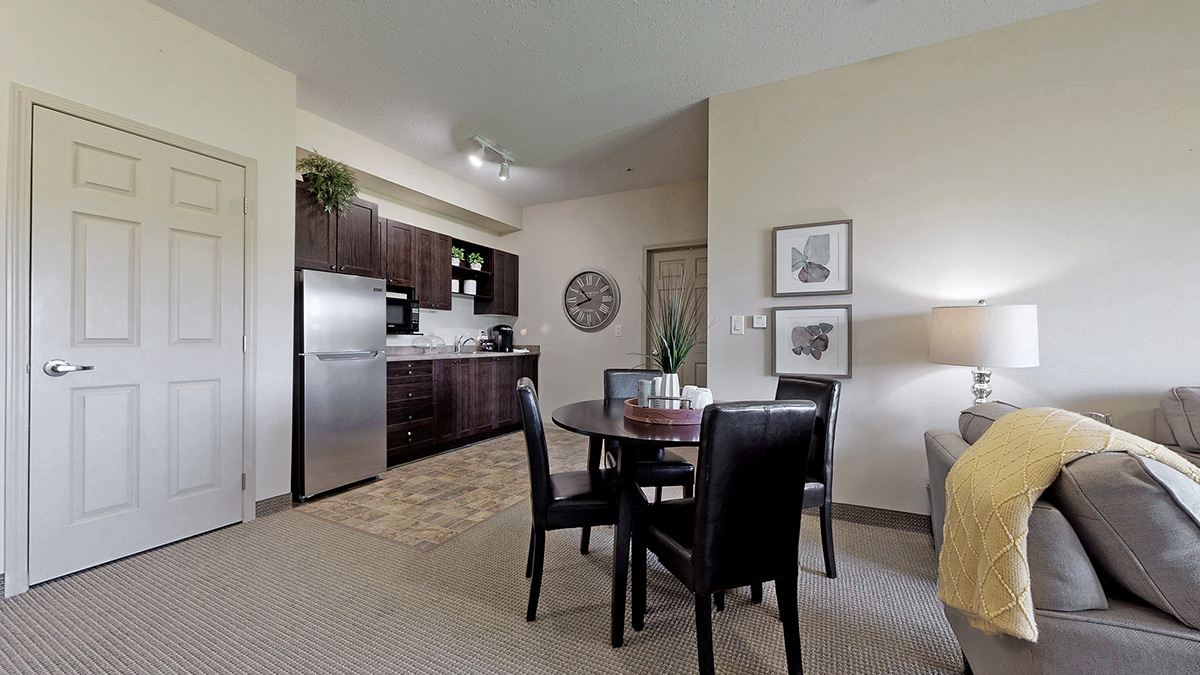 seasons olds encore suite example kitchen