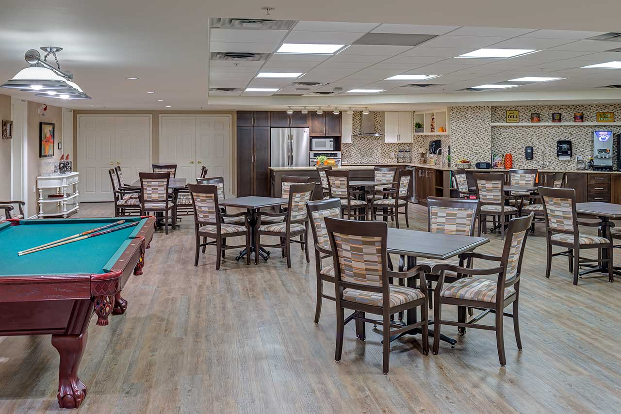 Seasons Clarington in Bowmanville Entertainment Room