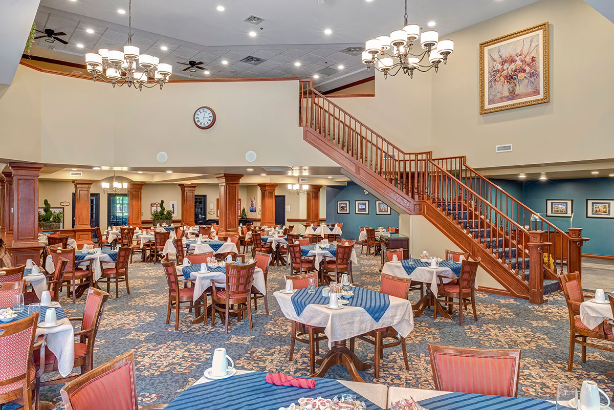 Seasons Welland Dining Area