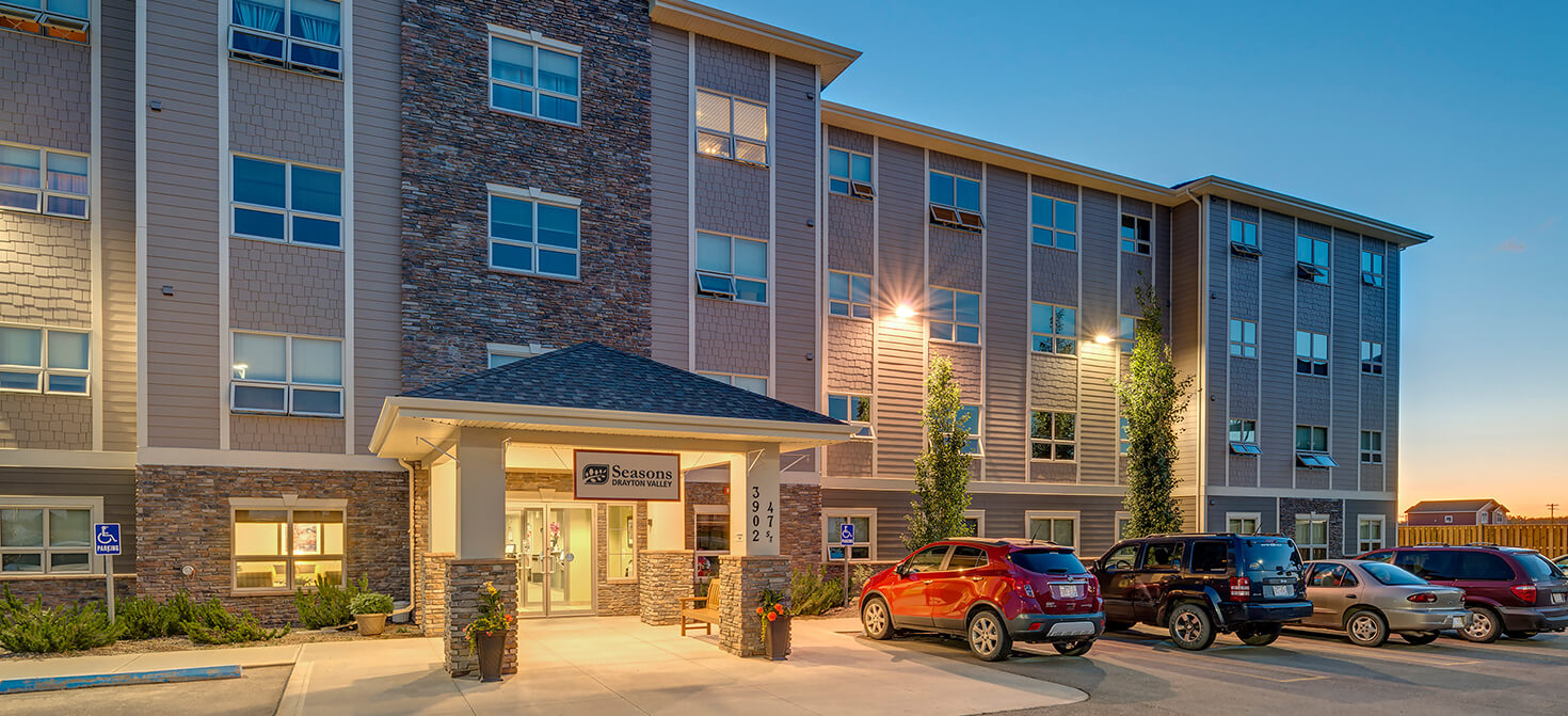 Seasons Drayton Valley Front Entrance