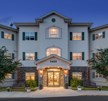 Seasons Wetaskiwin Front Entrance