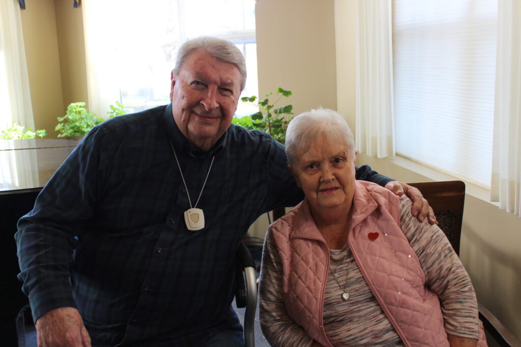 Dave and Vera Seasons Retirement residents