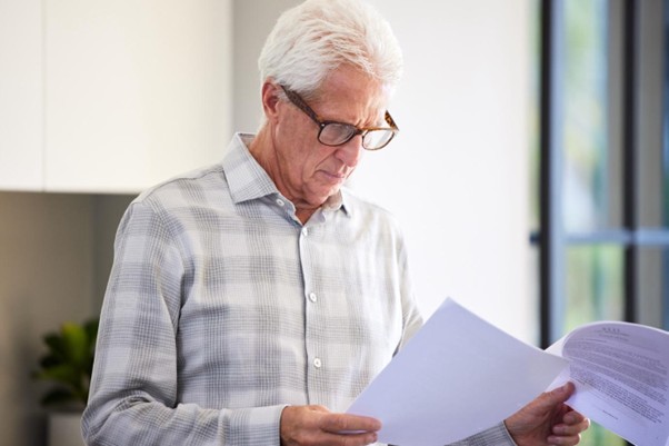 Top 10 Documents Families Can Prepare for a Smooth Retirement Community Move-In